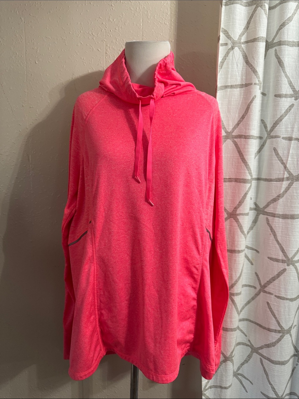 Avia Neon Pink Hooded Pullover Sweater